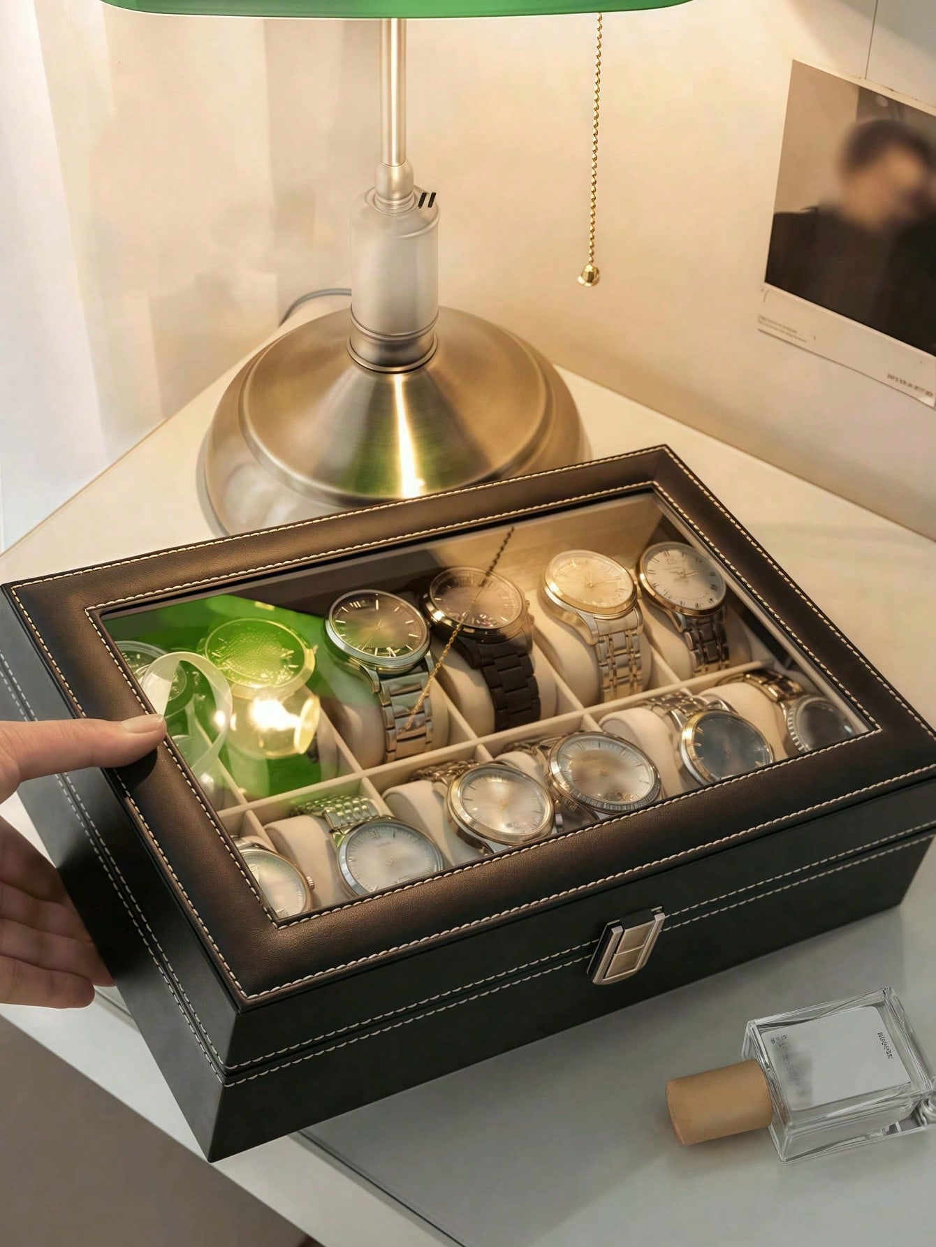 صندوق ساعات جلدي مع قفل، علبة  - مراجعة Watch Display Box وسعره