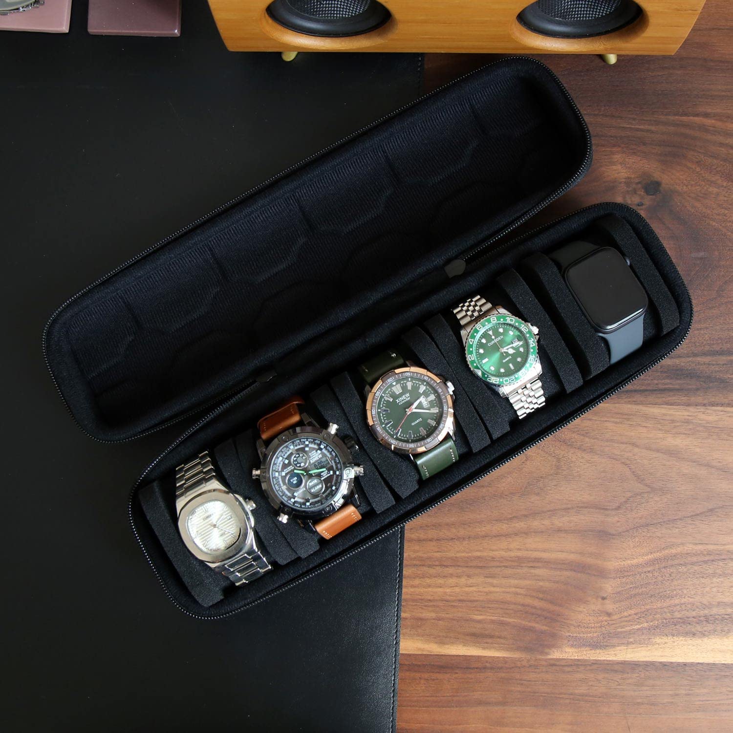 منظم صندوق الساعة للرجال أو ال - مراجعة Watch Display Box وسعره