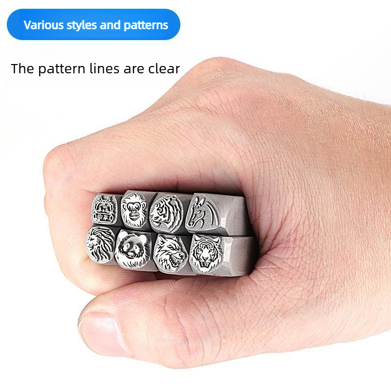 قالب نقش فولاذي على شكل رأس حي - مراجعة Wolf Jewelry & Watches Tampa وسعره